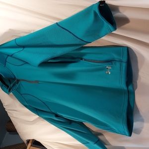 UNDER ARMOUR ATHLECTIC TOP